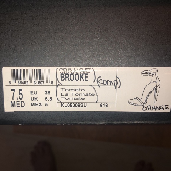 Kenneth Cole “BROOKE” ! Size 7.5  soft tomato suede colored high heel sandals - Picture 4 of 5